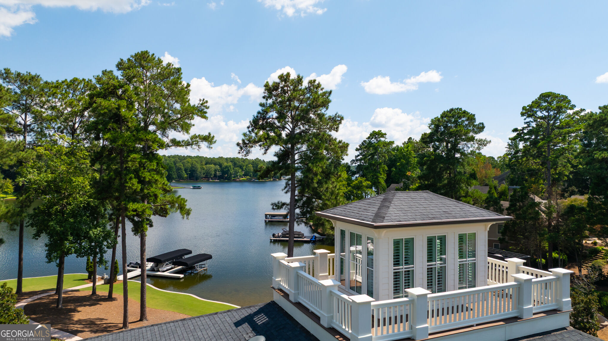 1581 Lighthouse Circle