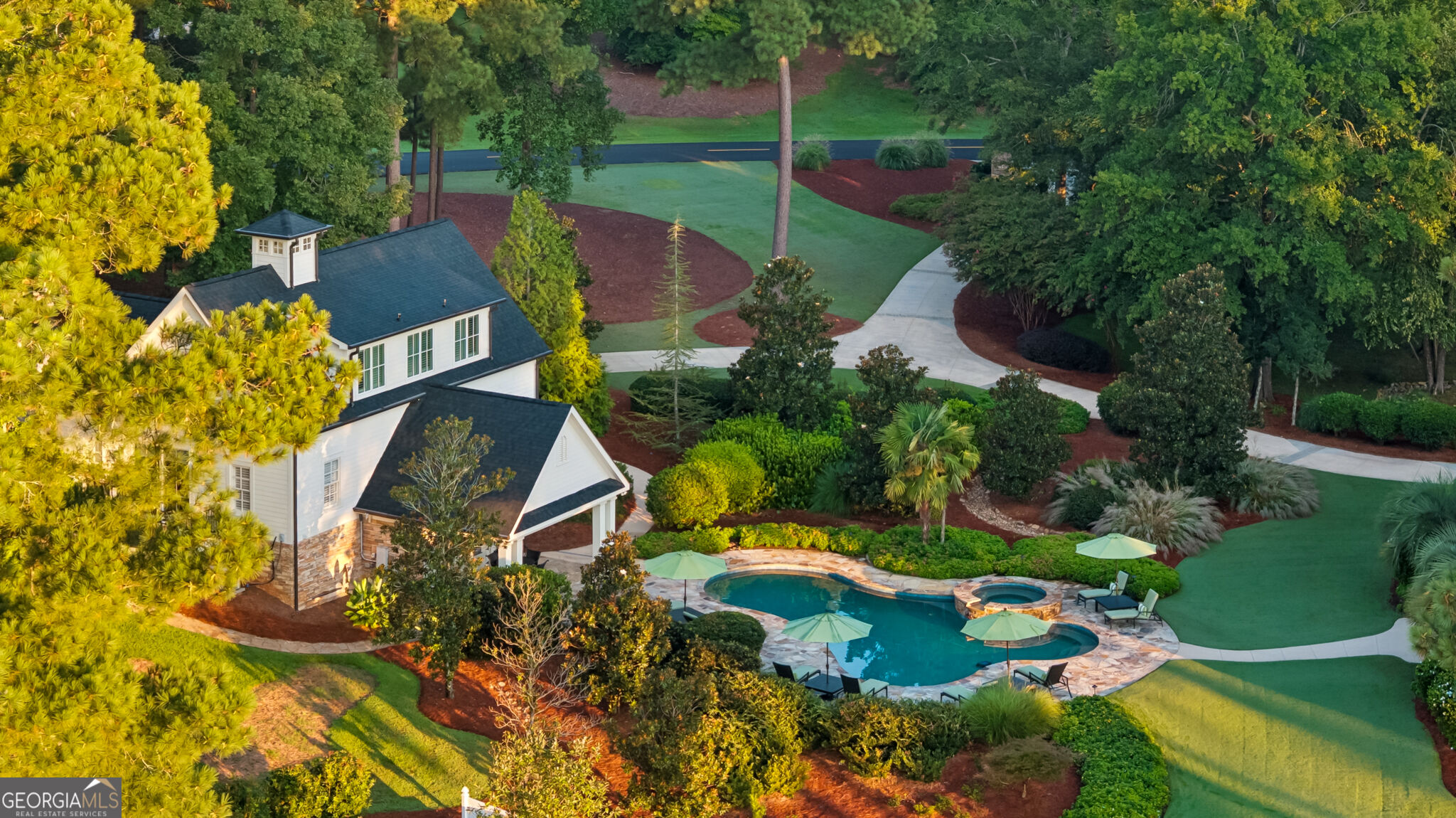 1581 Lighthouse Circle
