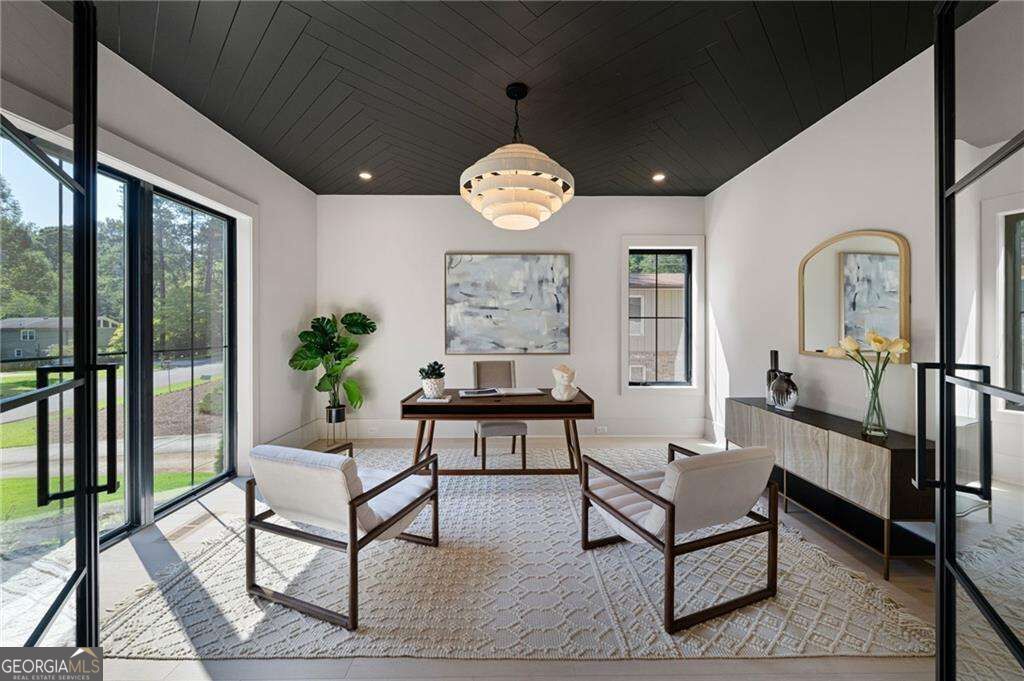 1671 Manhasset Drive
