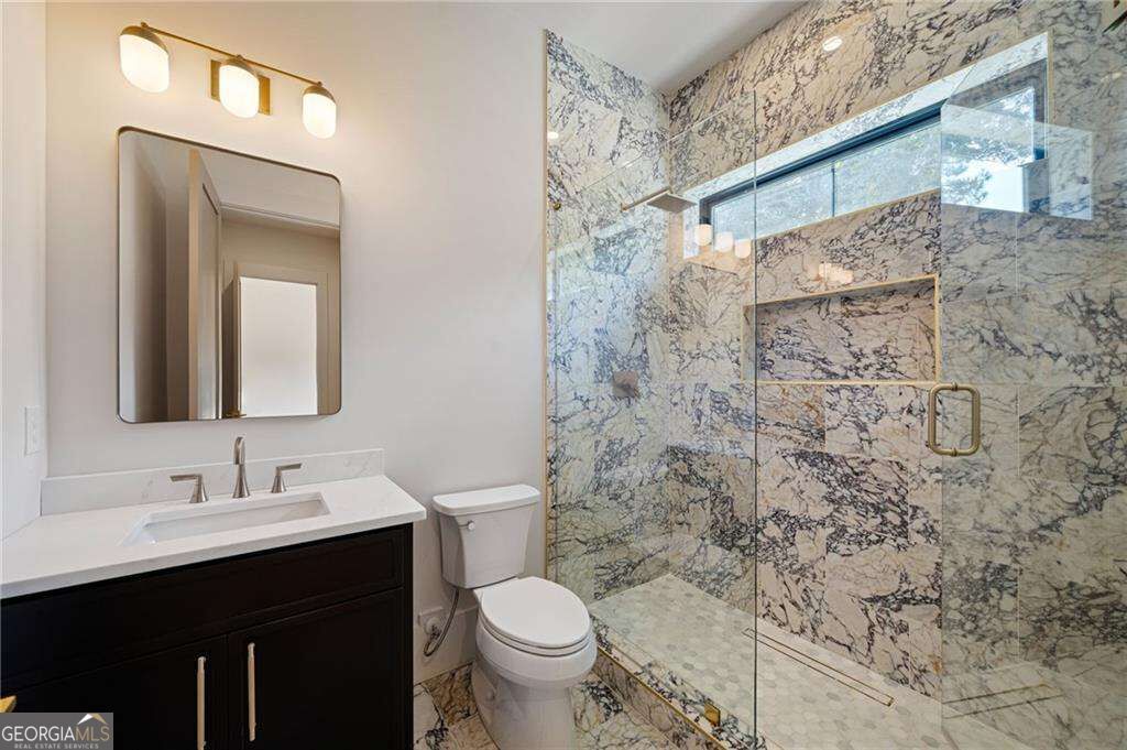 1671 Manhasset Drive