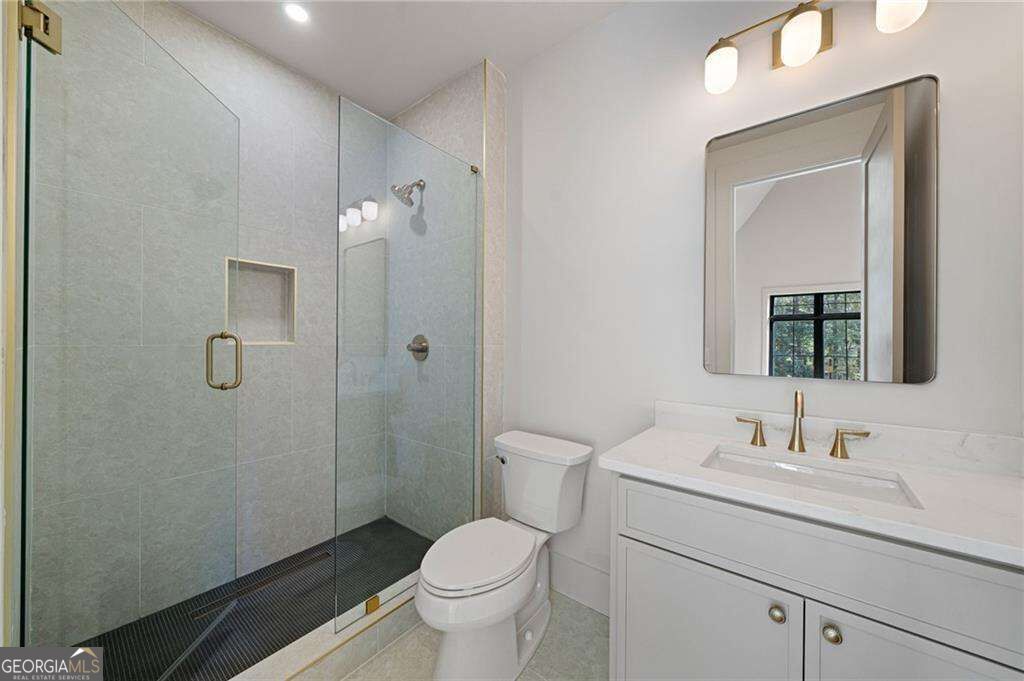 1671 Manhasset Drive