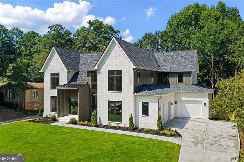 1671 Manhasset Drive