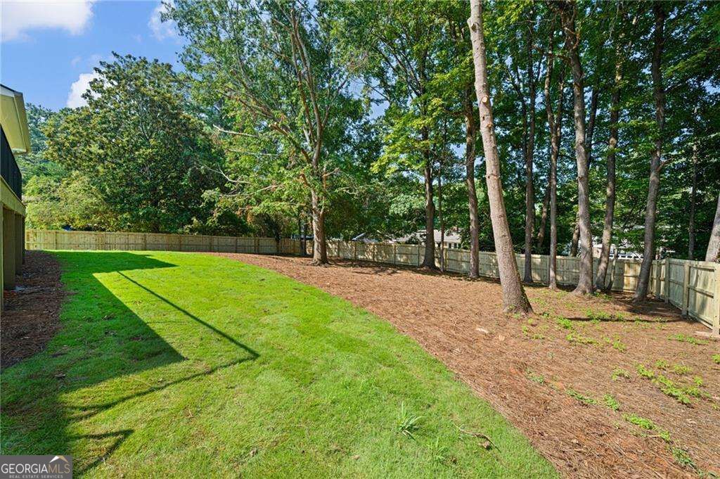 1671 Manhasset Drive
