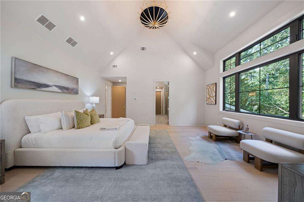 1671 Manhasset Drive
