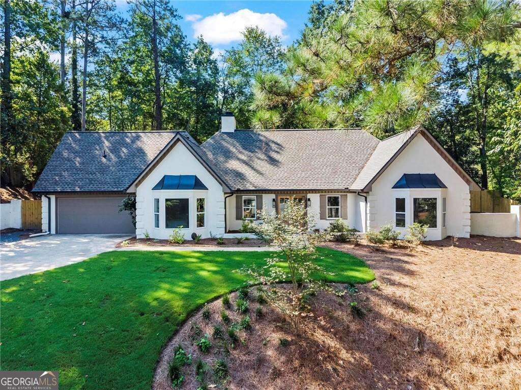 2552 Holly Creek Drive NE
