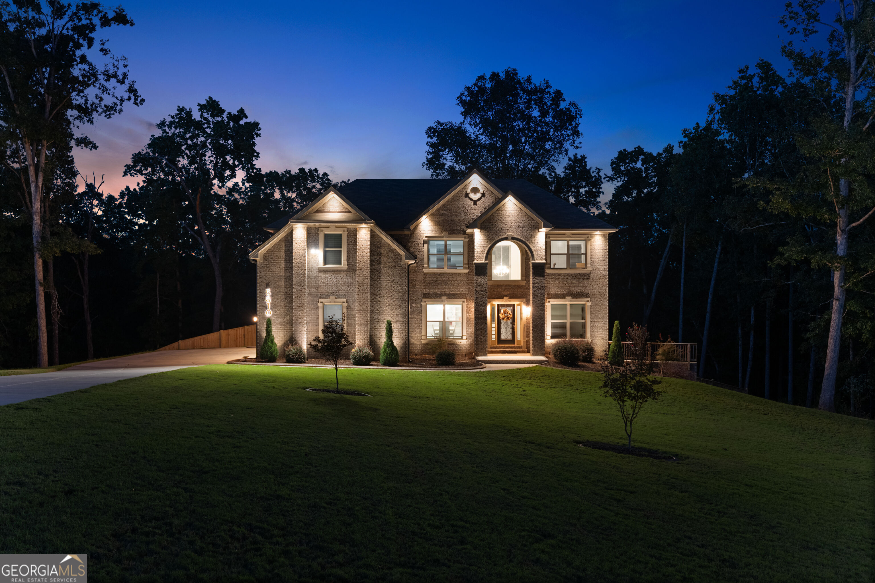 5810 Langdale