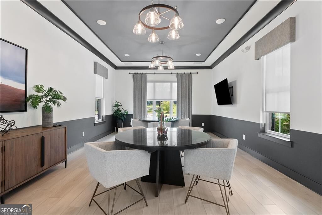 318 Carriage Glen Lane