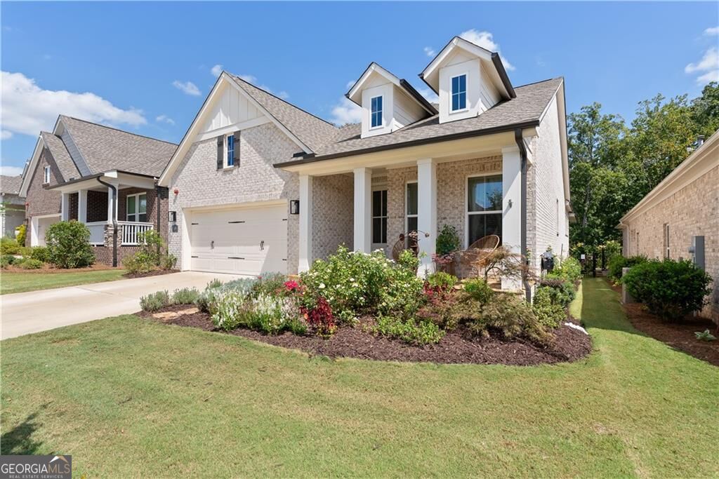 318 Carriage Glen Lane