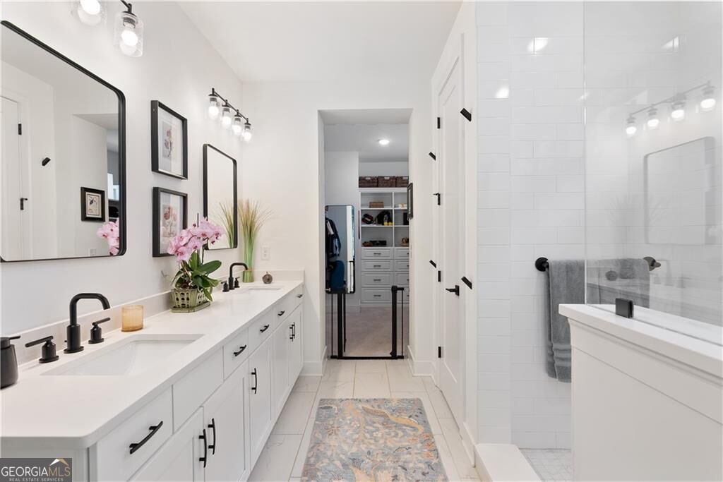 318 Carriage Glen Lane