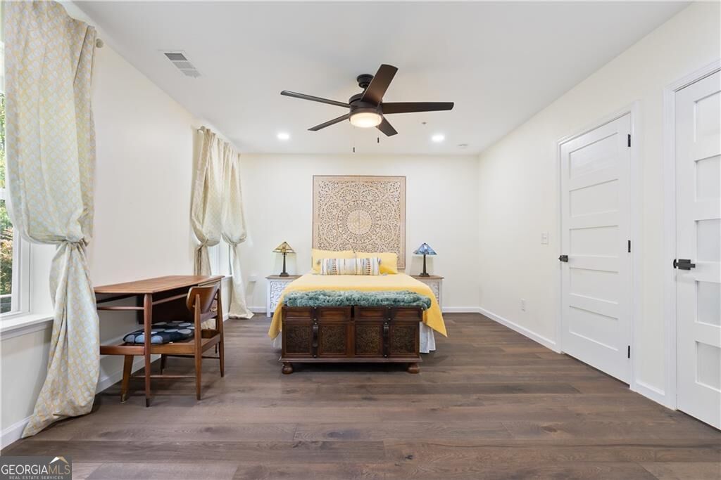 318 Carriage Glen Lane