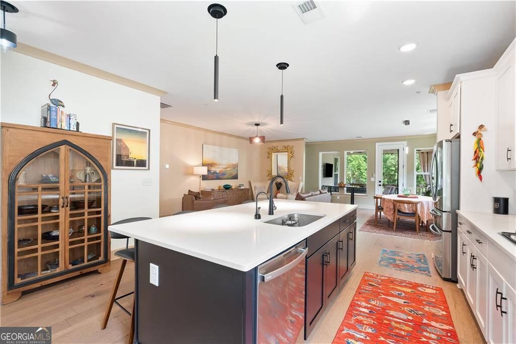 318 Carriage Glen Lane