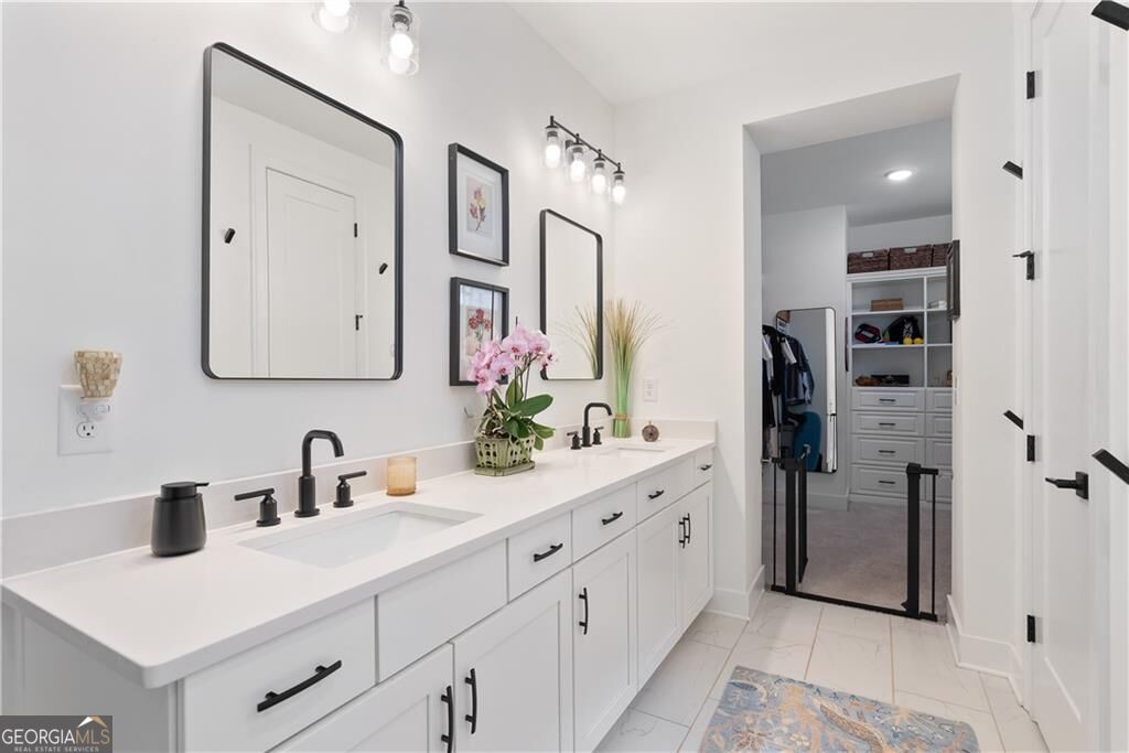 318 Carriage Glen Lane