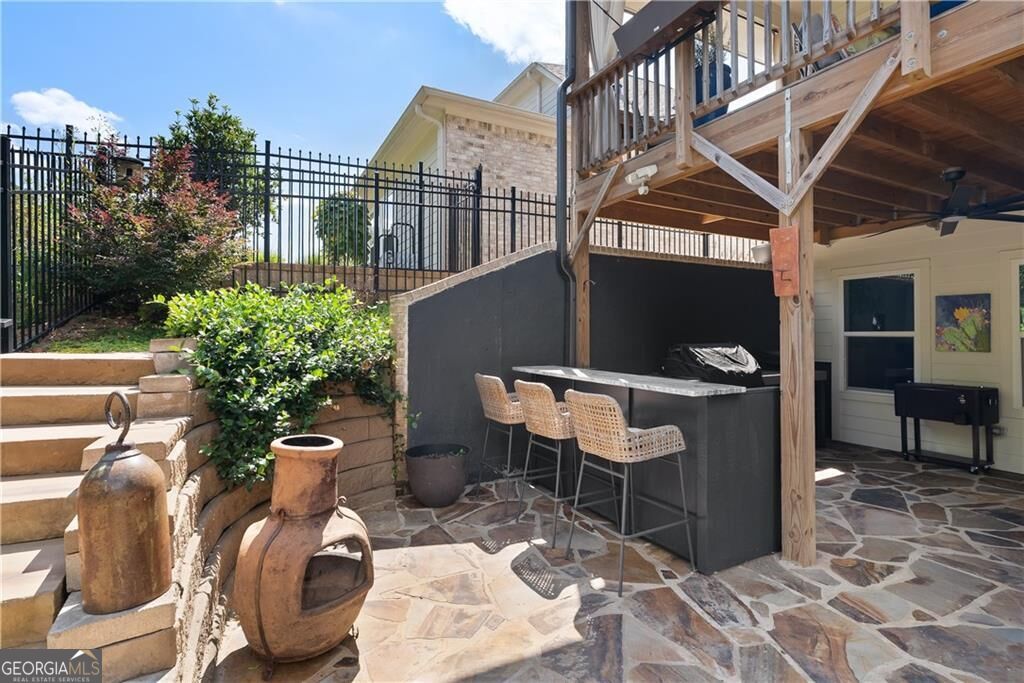 318 Carriage Glen Lane