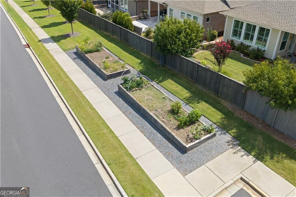 318 Carriage Glen Lane