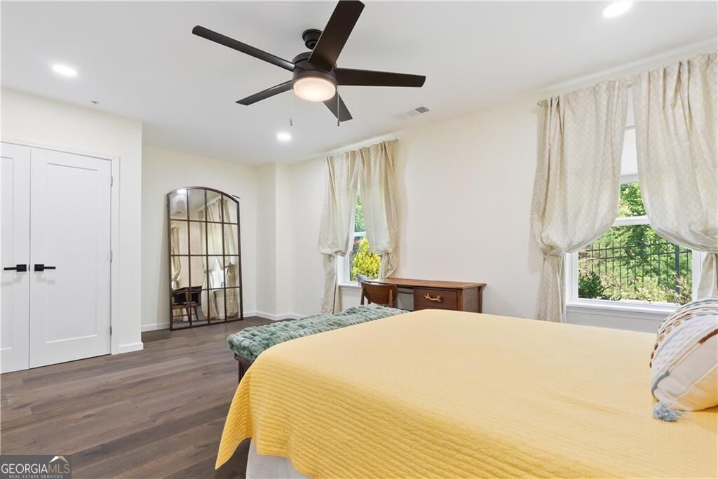 318 Carriage Glen Lane