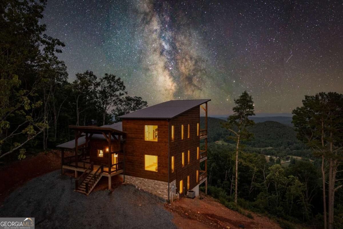 739 Big Sky Trail