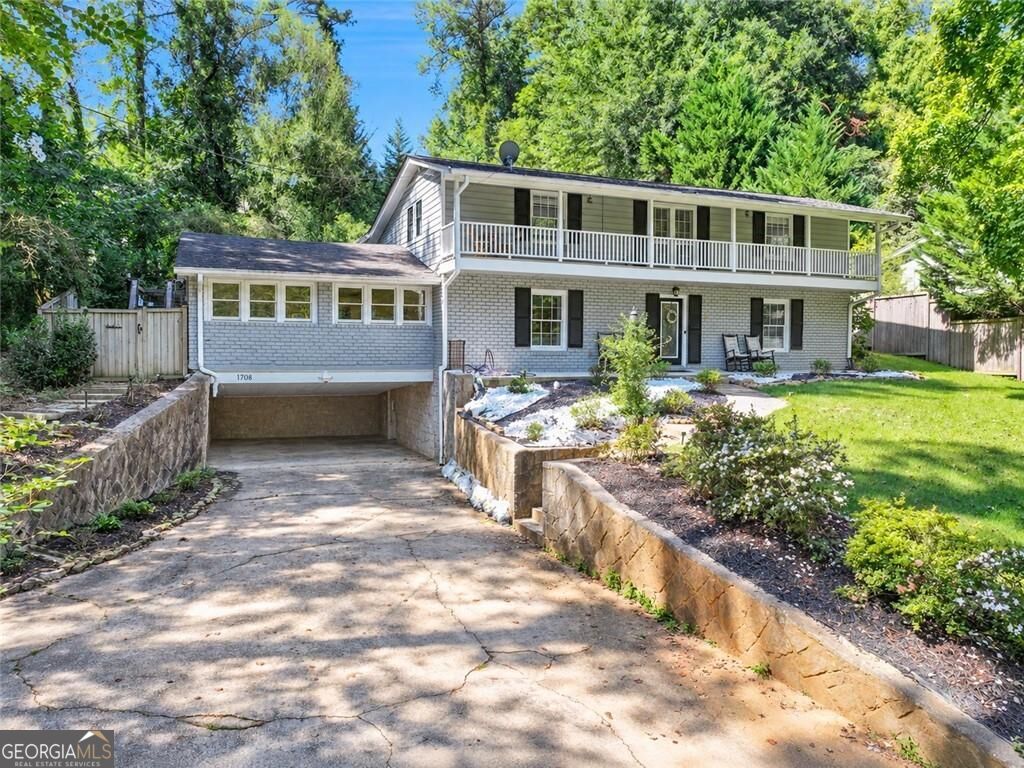 1708 Childerlee Lane NE