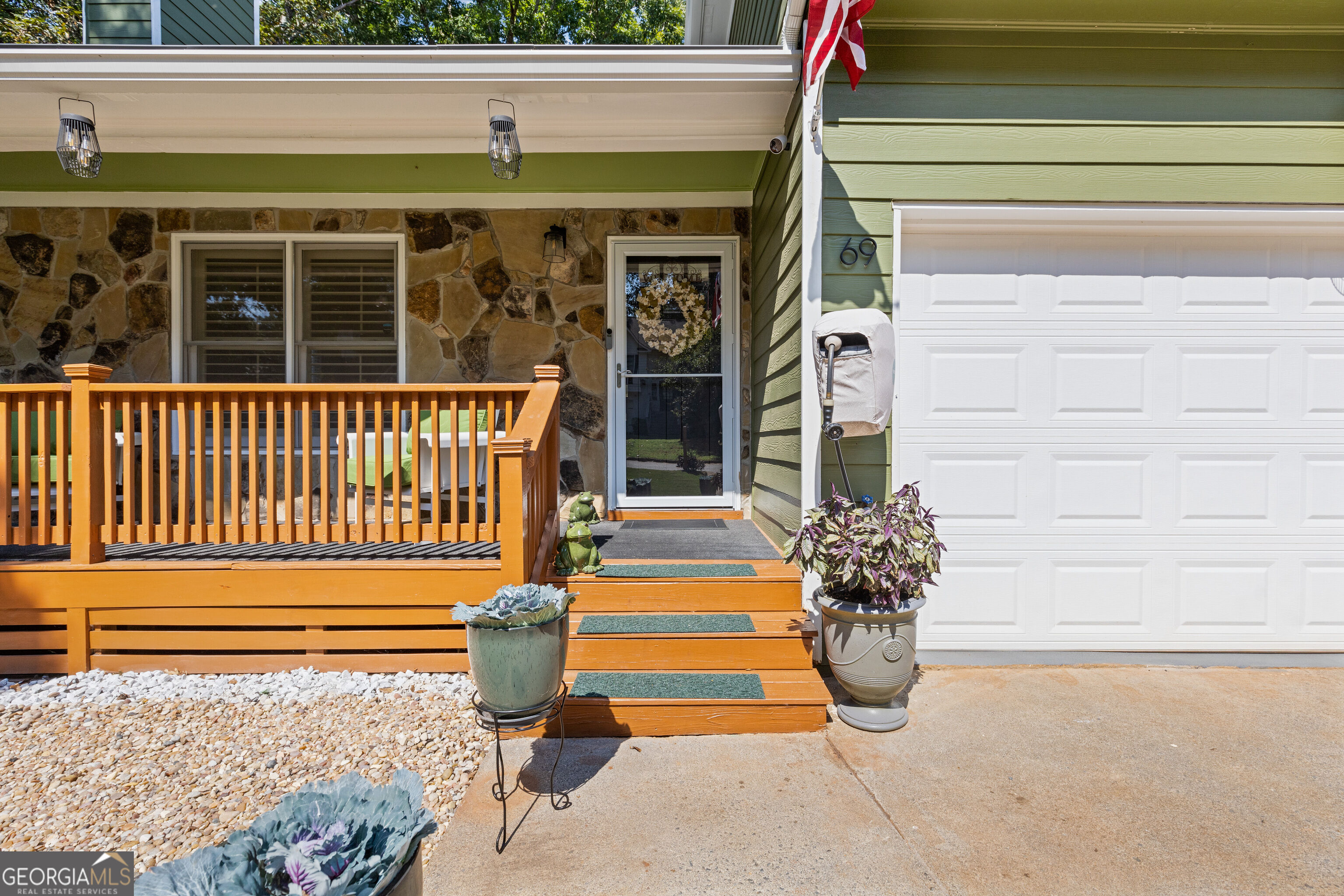 69 White Oak Drive SE