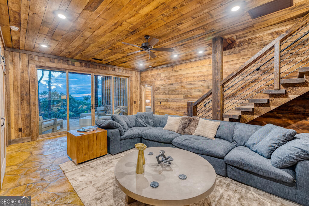 91 Kittatinny Drive