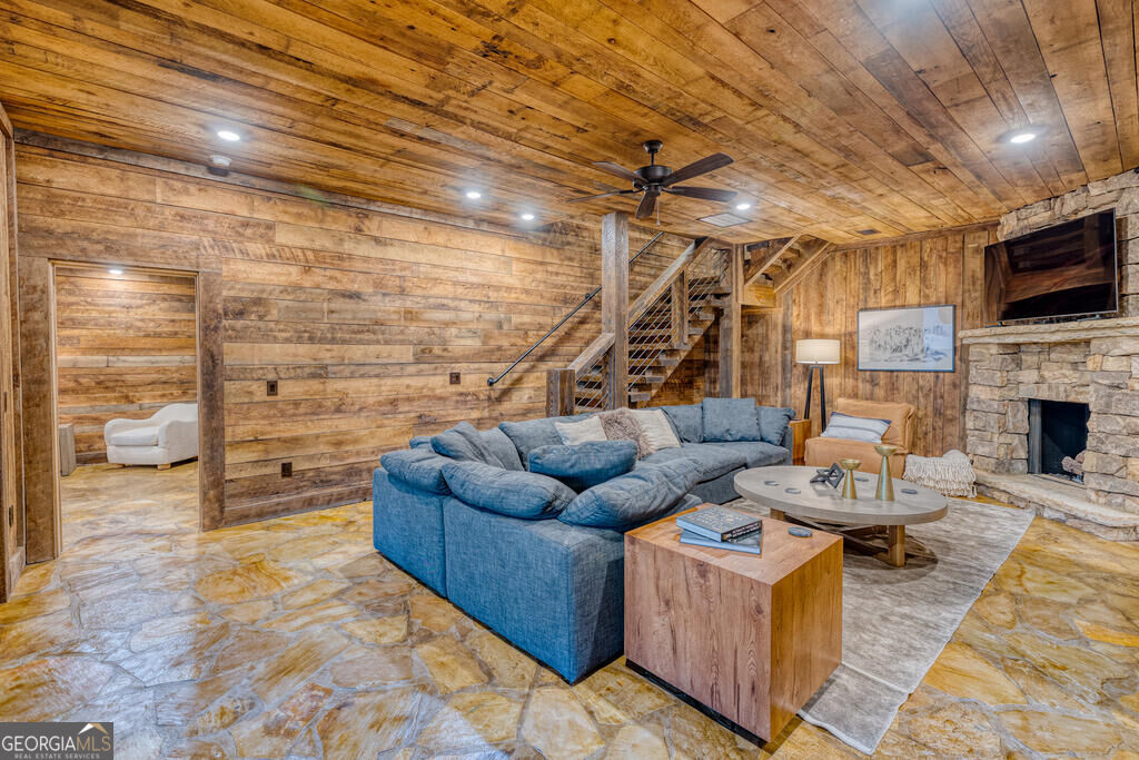 91 Kittatinny Drive