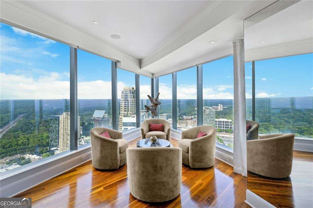 3344 Peachtree Road NE # 4102