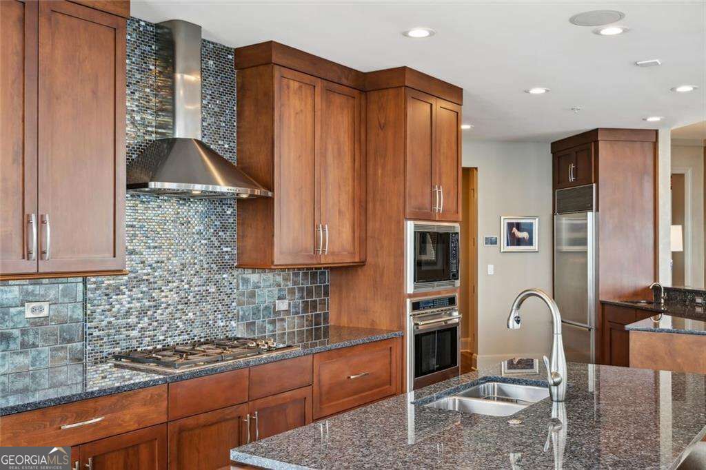 3344 Peachtree Road NE # 4102