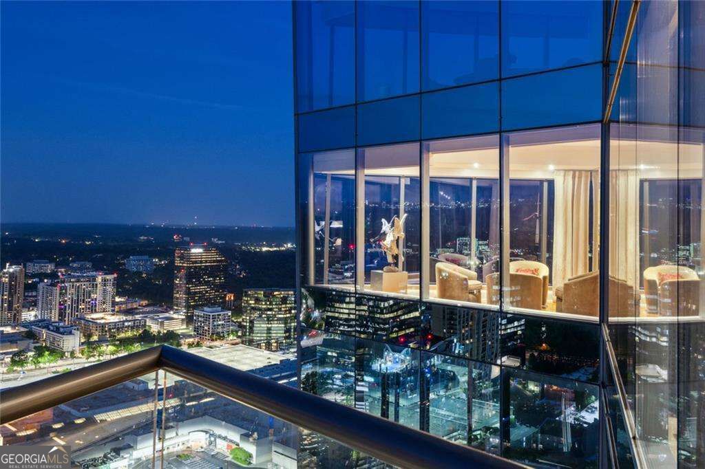 3344 Peachtree Road NE # 4102