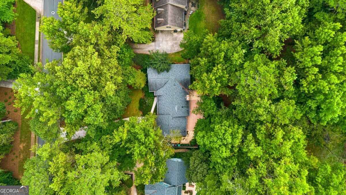 2658 Chimney Springs Drive