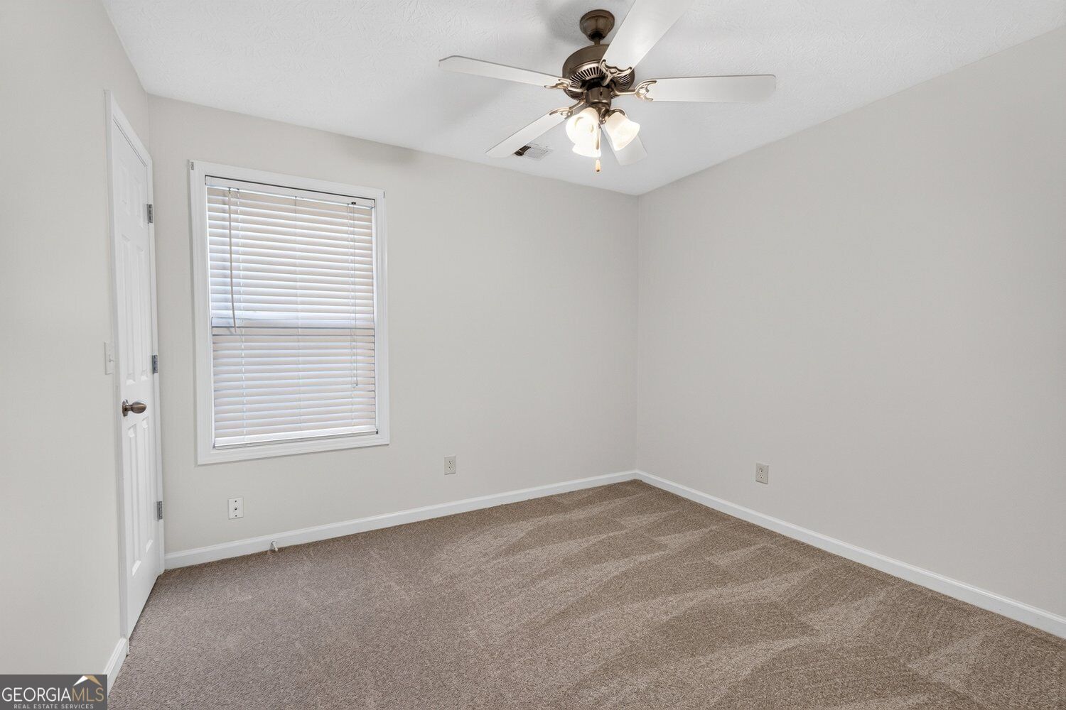 17 Mitchell Drive