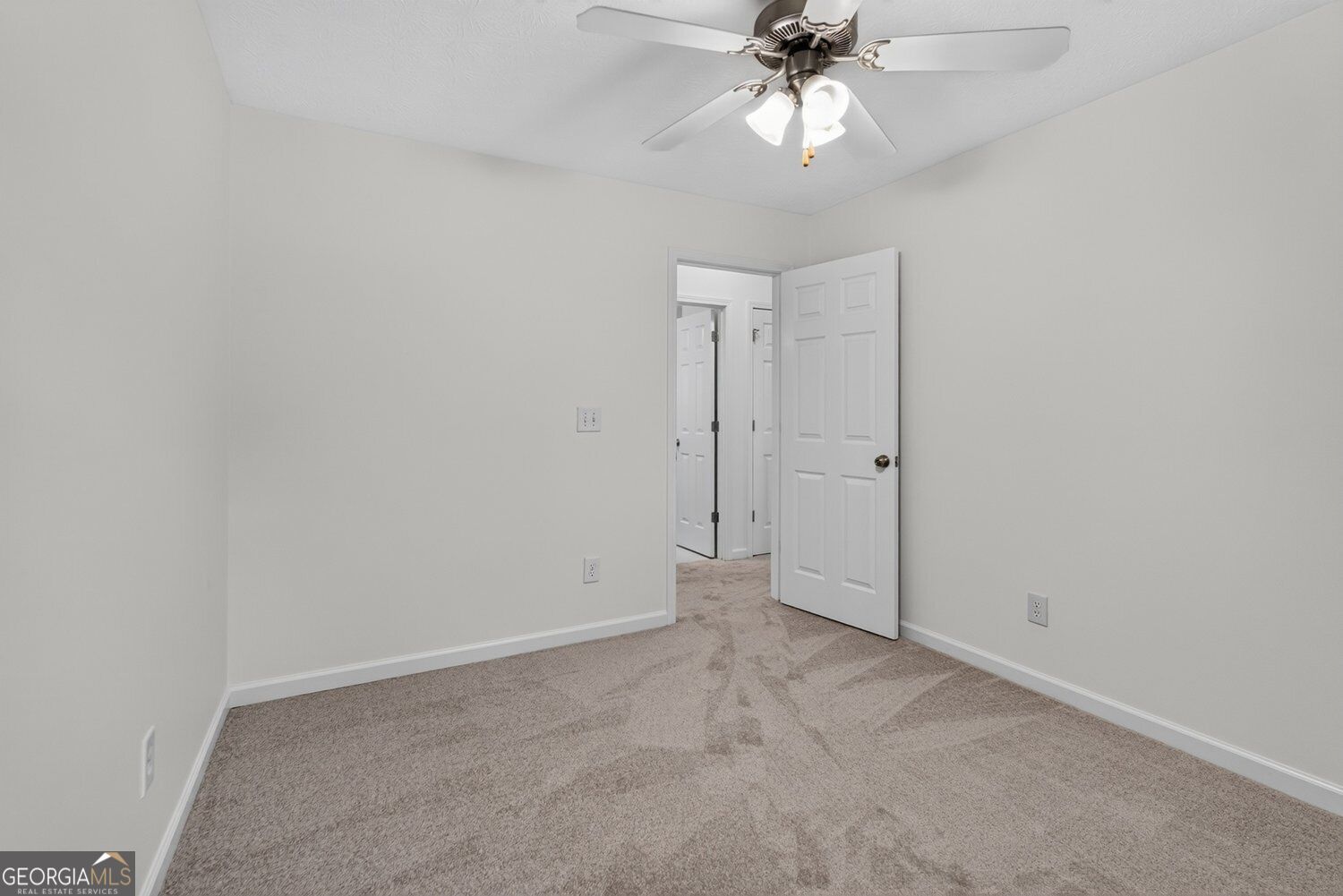 17 Mitchell Drive