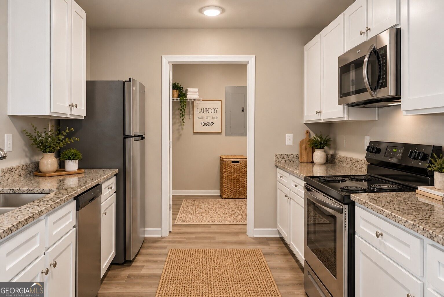 123 W Lexington Avenue