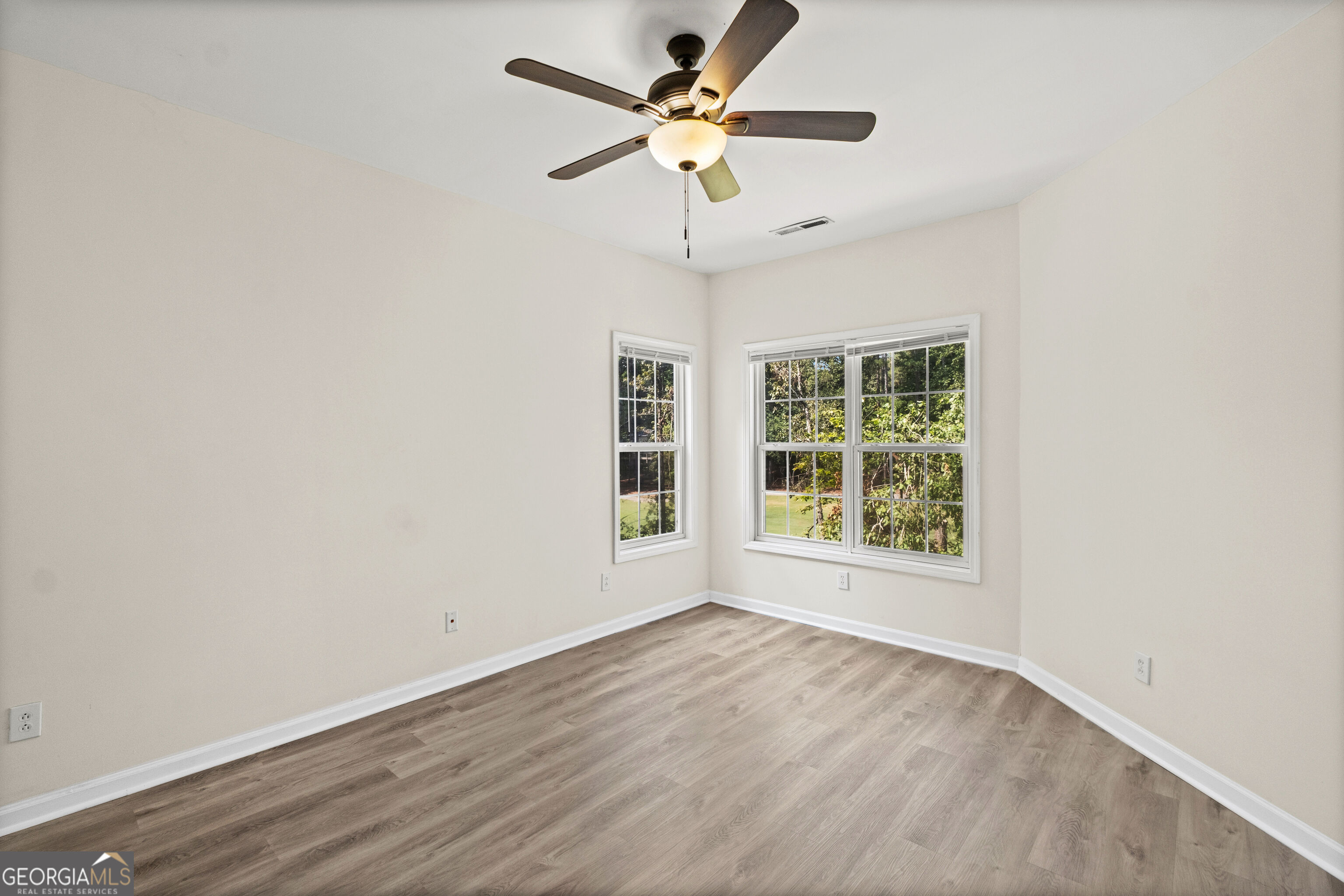 8806 Fairview Bluff Rd.