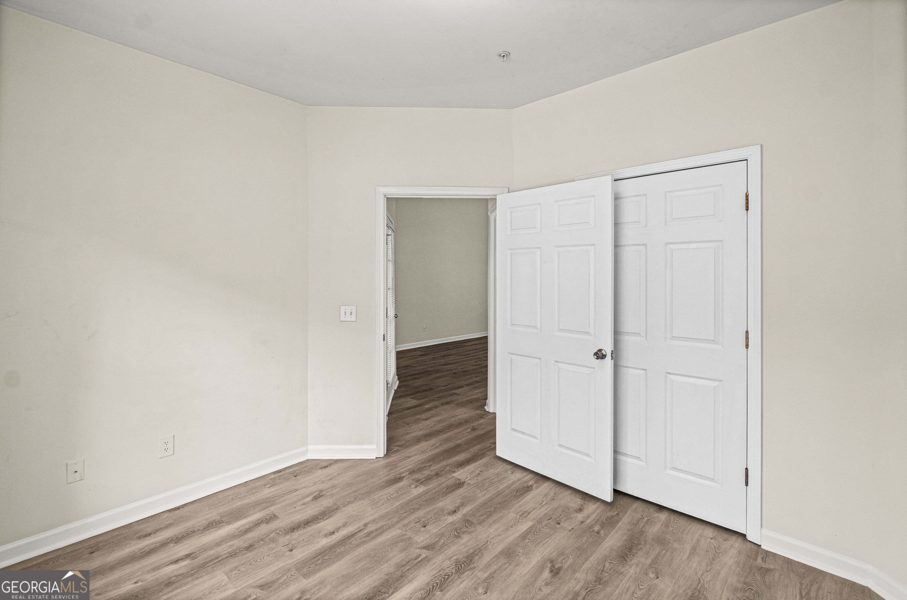 8806 Fairview Bluff Rd.