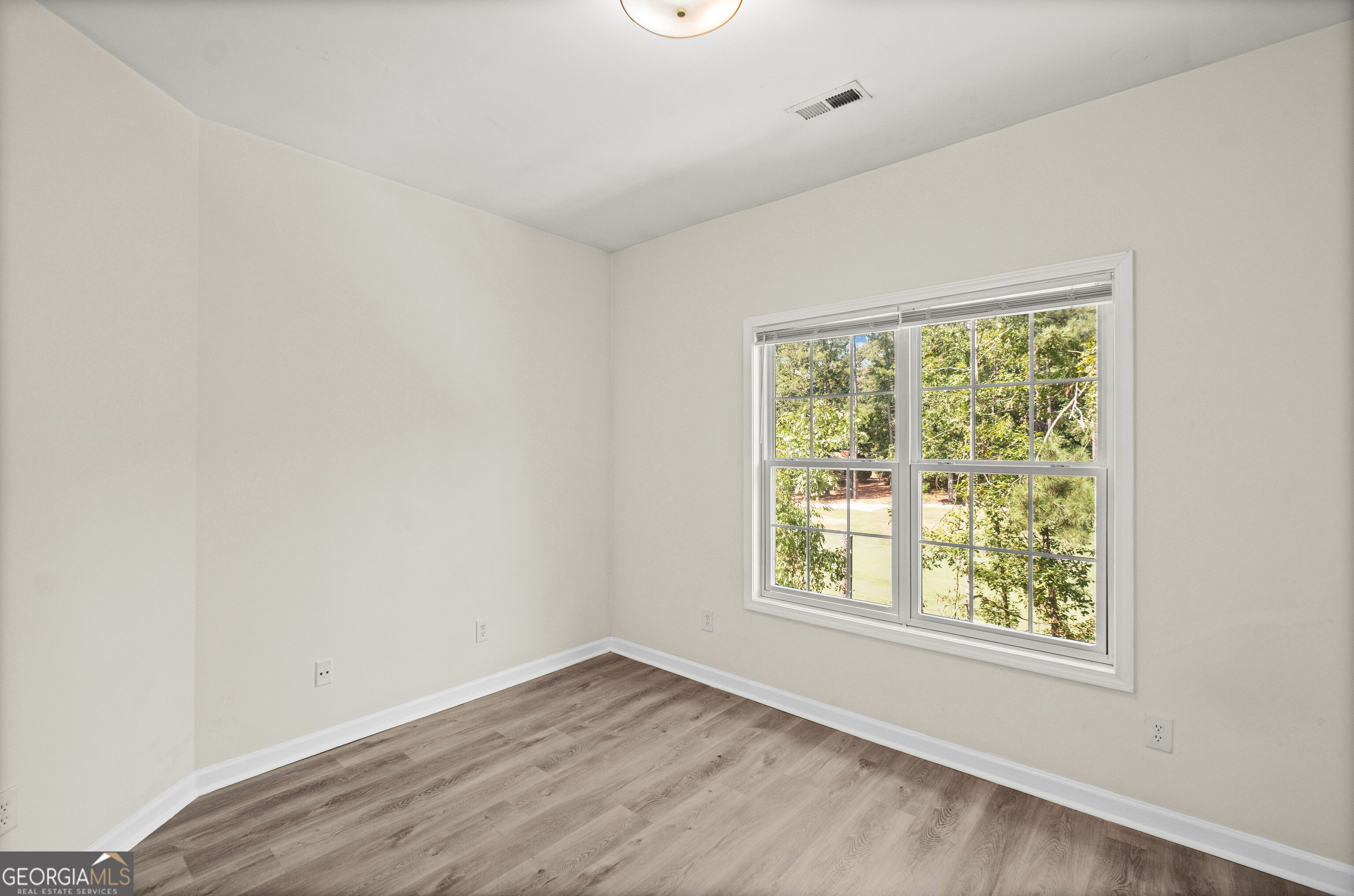 8806 Fairview Bluff Rd.