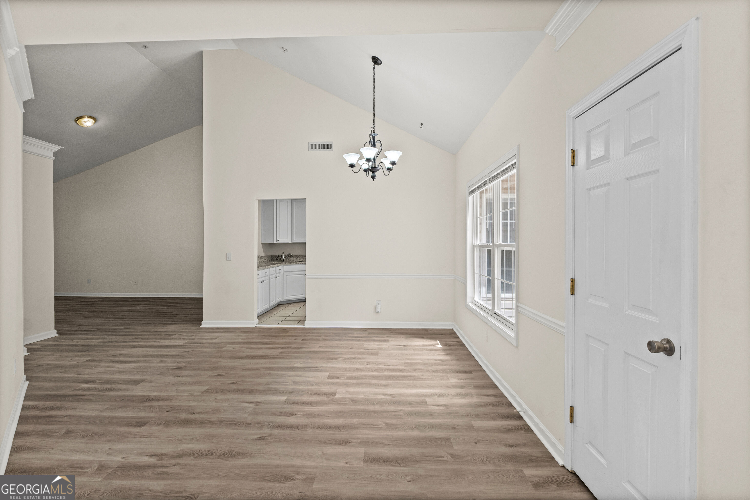 8806 Fairview Bluff Rd.