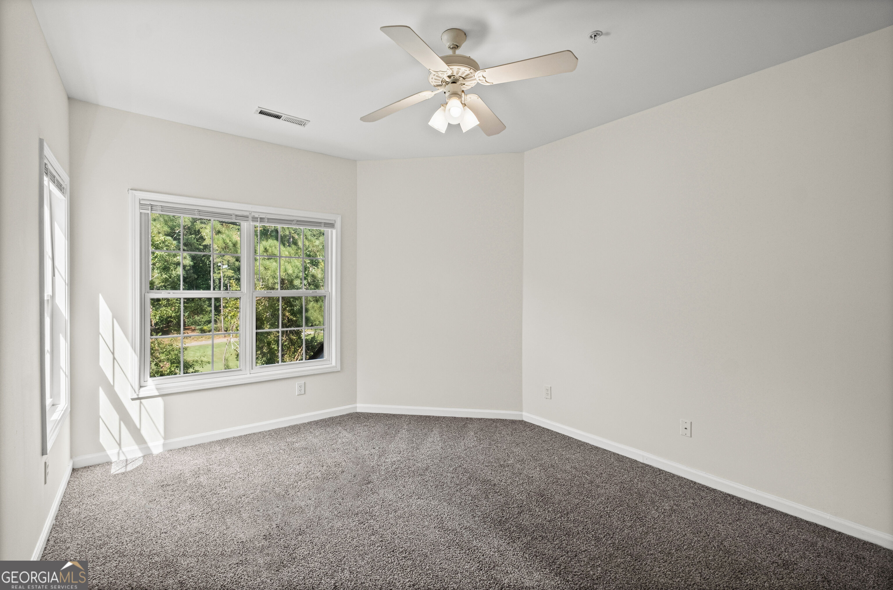 8806 Fairview Bluff Rd.