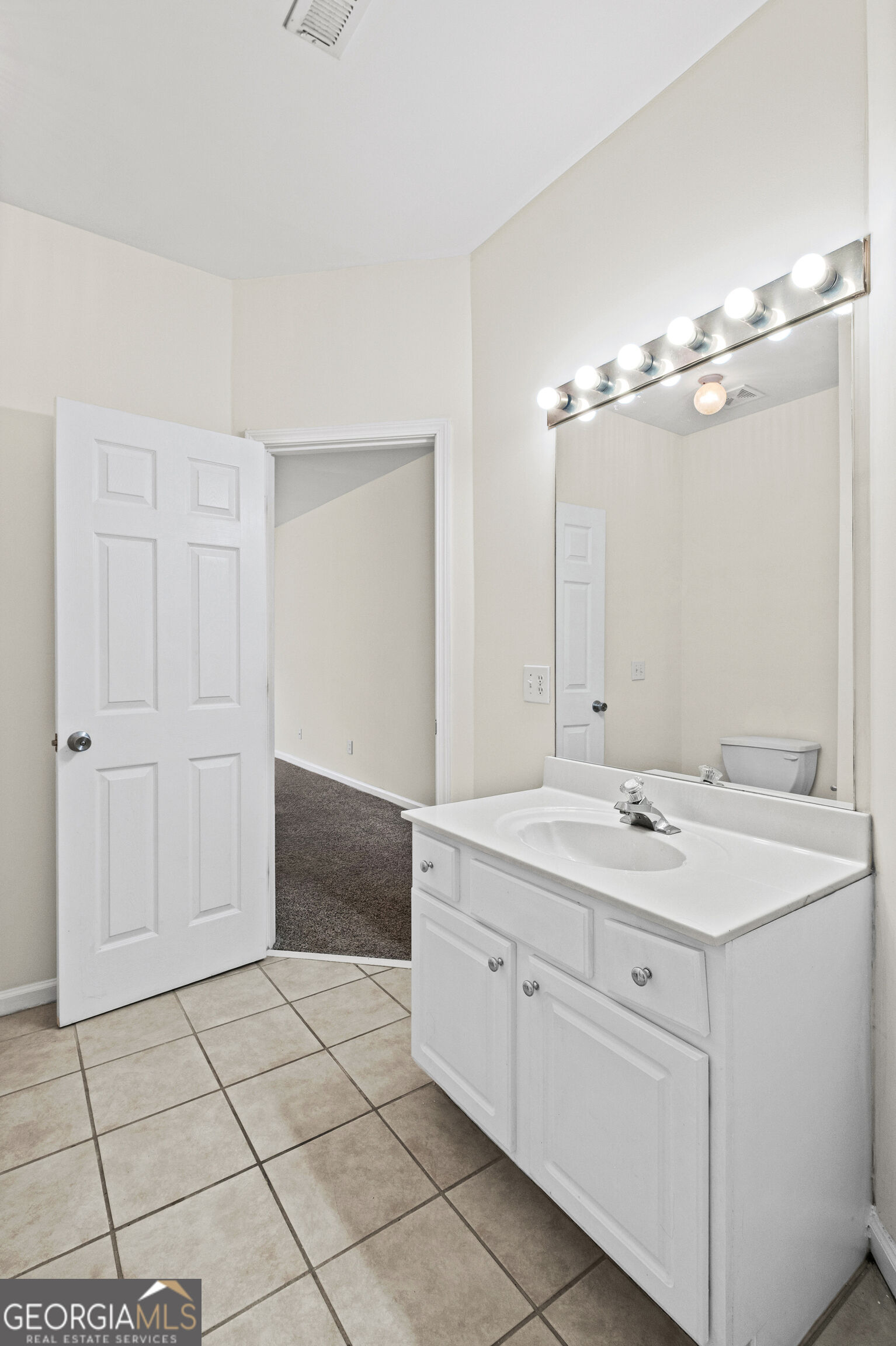 8806 Fairview Bluff Rd.