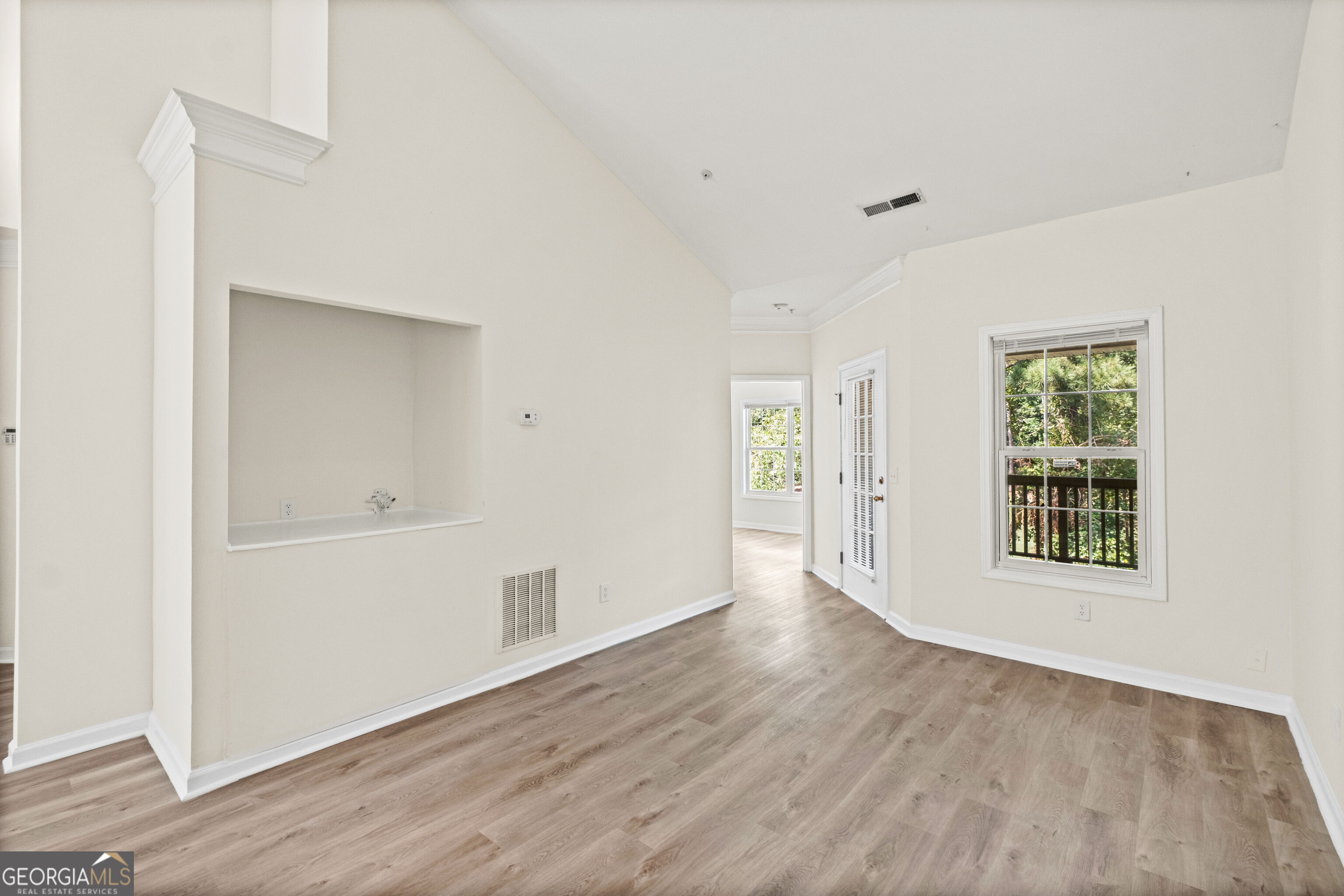 8806 Fairview Bluff Rd.