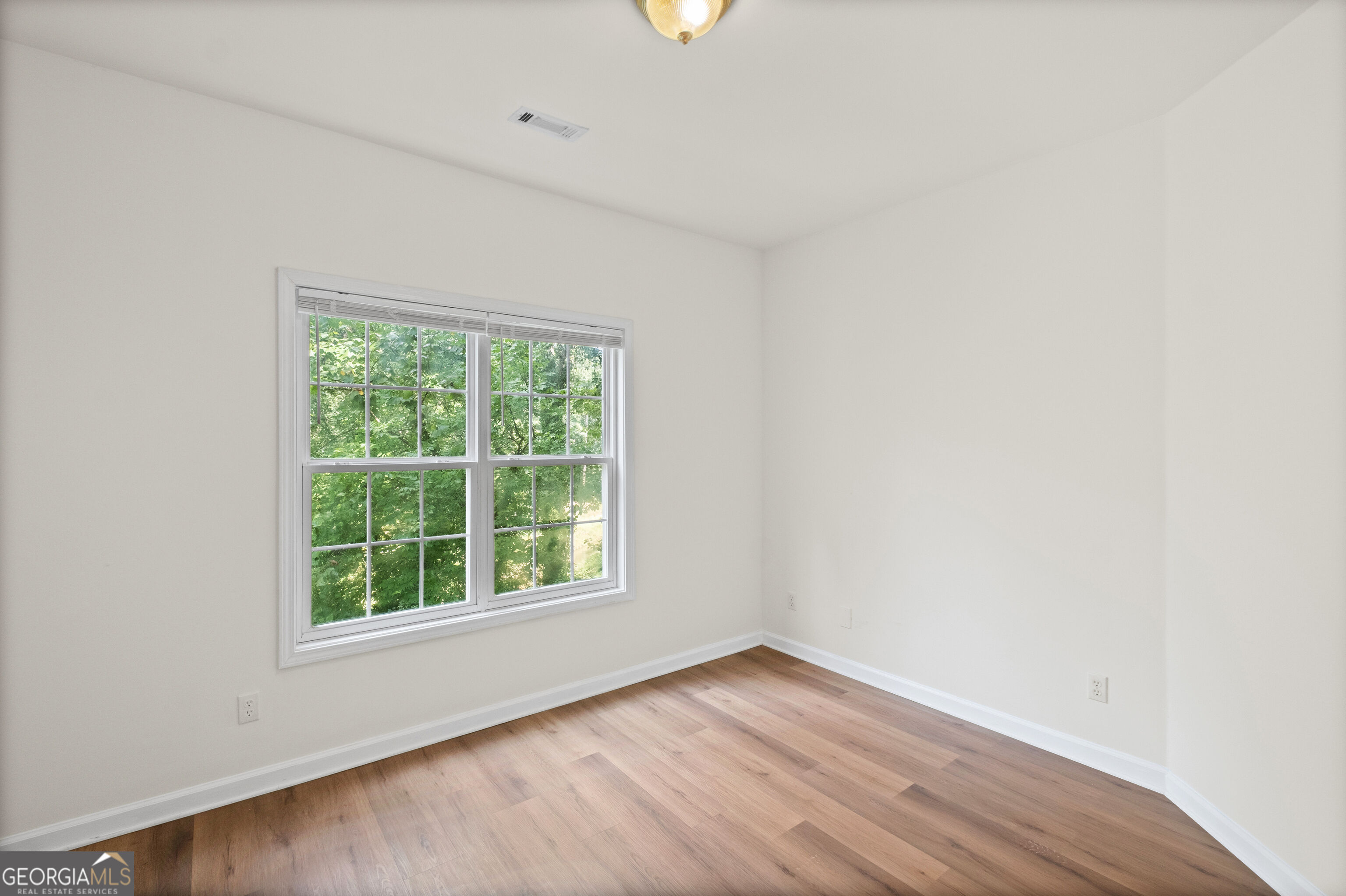 8849 Fairview Bluff Rd.