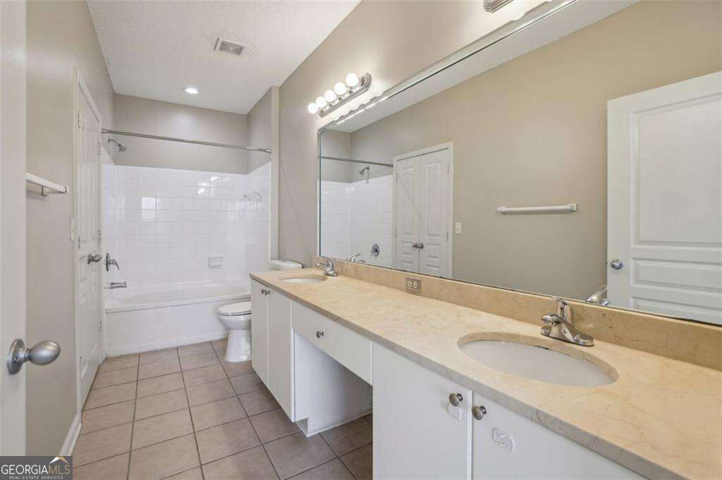 10 Perimeter Summit Boulevard NE # 3206
