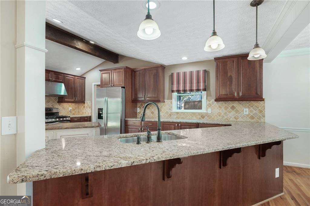 3370 Indian Hills Drive
