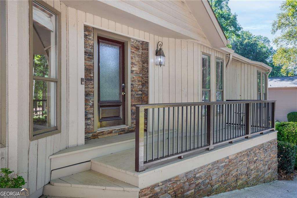 3370 Indian Hills Drive
