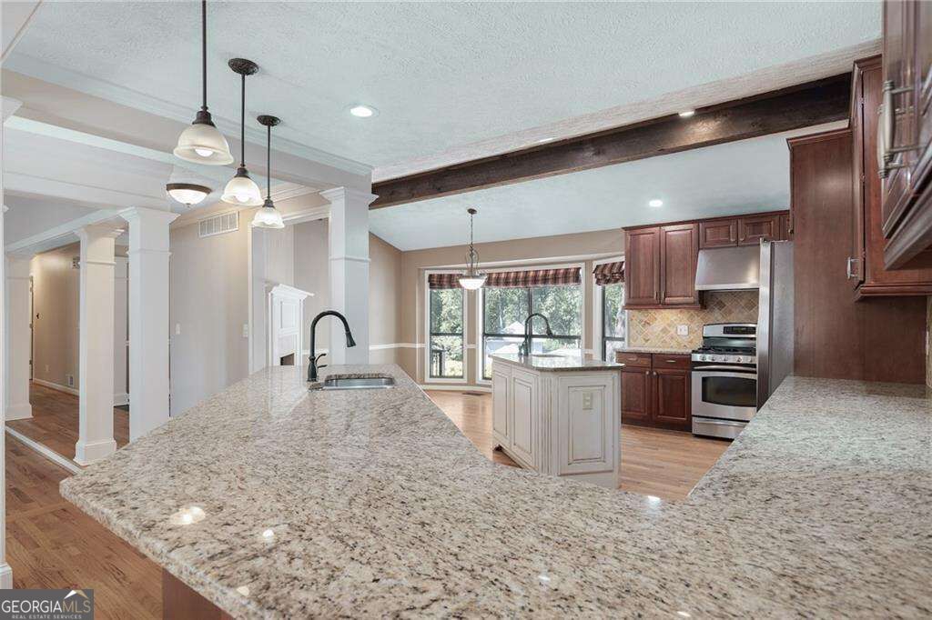 3370 Indian Hills Drive