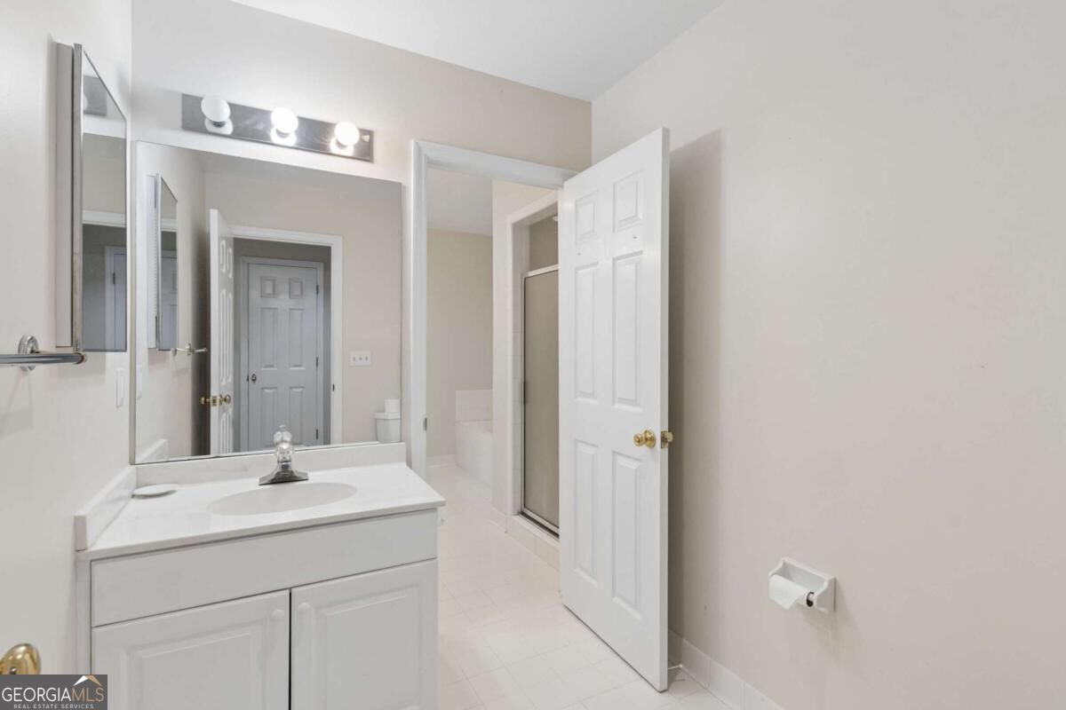 4274 Wieuca Overlook NE