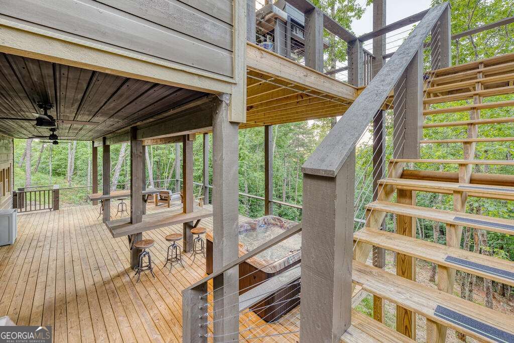 281 Raintree Bend