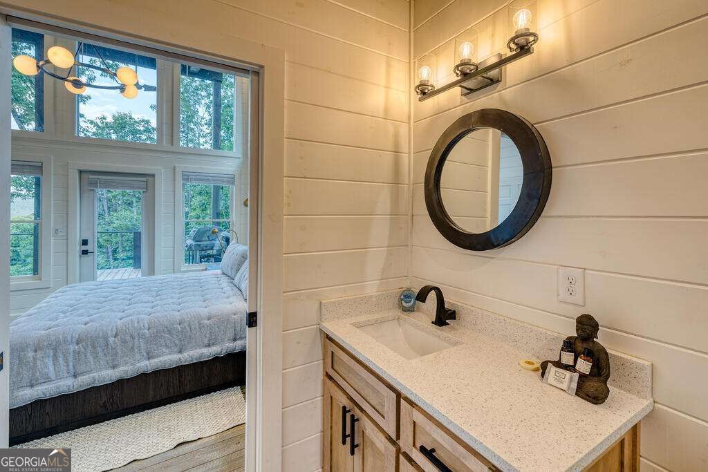 281 Raintree Bend