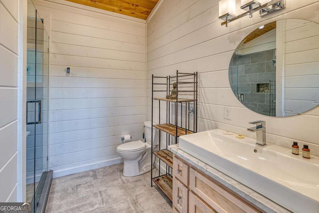 281 Raintree Bend