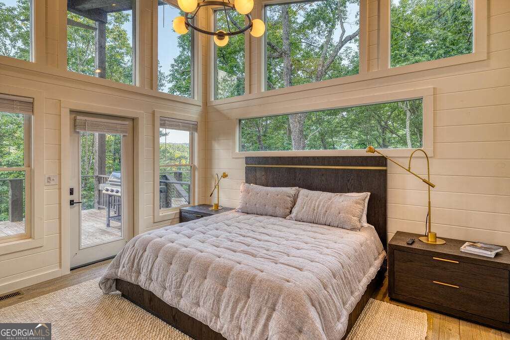 281 Raintree Bend