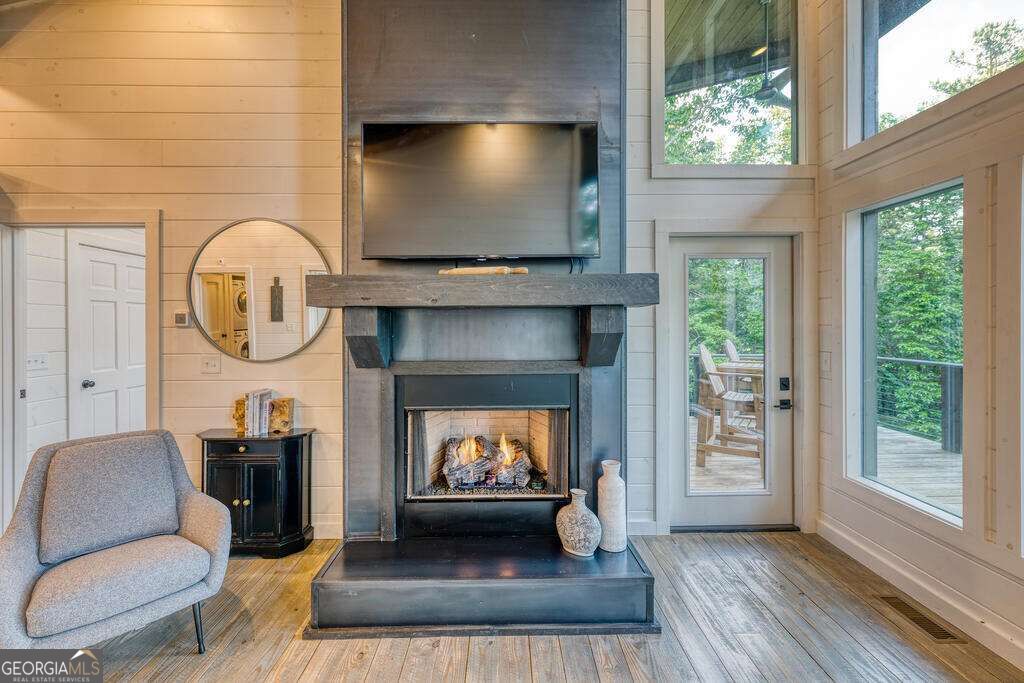 281 Raintree Bend