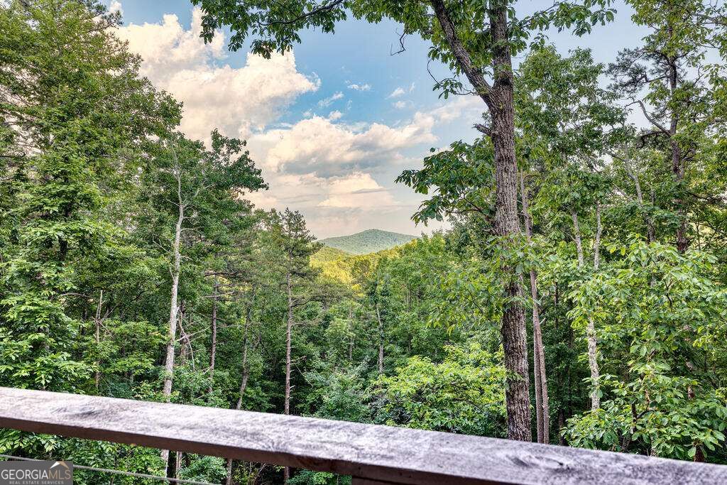 281 Raintree Bend